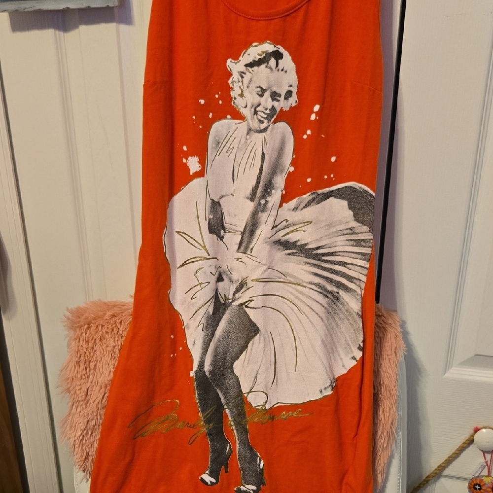 Marilyn Monroe Red Mini Dress - Picture 3 of 5